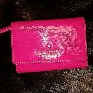 ✔💯%AUTHENTIC Kate Spade wallet